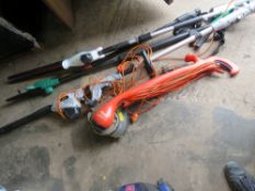 A SELECTION OF ELECTRIC GARDEN TOOLS TO INCLUDE A FLYMO STRIMMER AND EXTENDABLE HEDGE TRIMMERS ETC