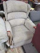 AN ELECTRIC RISE / RECLINE ARMCHAIR