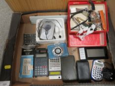 A TRAY OF COLLECTABLE'S TO INCLUDE VINTAGE CALCULATORS, WRIST WATCH, POCKET WATCH ETC