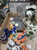 A TRAY OF COLLECTABLES