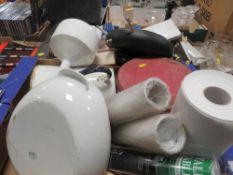 TWO TRAYS OF SUNDIRES TO INCLUDE AN ENAMEL JUG