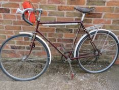 A VINTAGE DAWES GENTS RACING BIKE