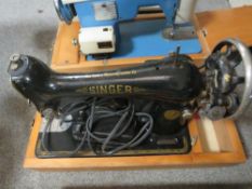 FIVE ASSORTED VINTAGE SEWING MACHINES TO INCLUDE SINGER ETC - A/F