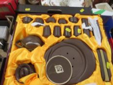 AN ORIENTAL BOXED TEASET