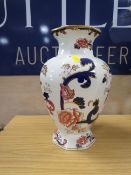 A MASONS BLUE MANDALAY VASE