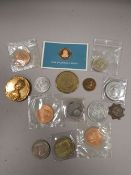 A COLLECTION OF MEDALLIONS AND MEDALS TO INCLUDE AMERICAN INTEREST AND AN OFFICIAL 1911 CORONATION