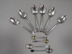 A SMALL QUANTITY OF HALLMARKED SILVER VARIOUS DATES AND MAKERS TO INCLUDE GEORGIAN EXAMPLES