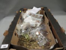 A tray of vintage coinage