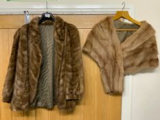 A vintage retro blouson style mink fur jacket, together with a vintage fur stole (2)