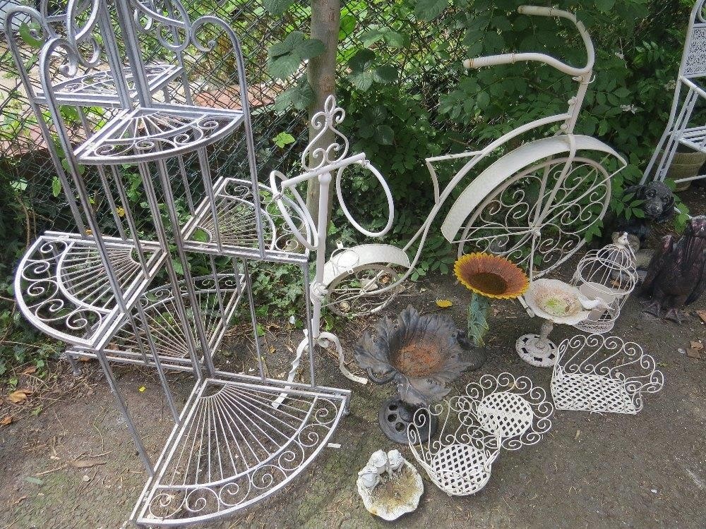 A SELECTION OF WROUGHT IRON AND CAST GARDEN GARDEN ORNAMENTS TO INCLUDE A BIKE PLANTER - Image 4 of 4