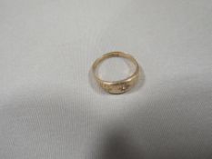 AN ANTIQUE 15ct GOLD RING SET WITH SINGLE DIAMOND, SIZE N HALLMARKED CHESTER 1891