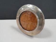 An antique silver round picture frame - London 1919