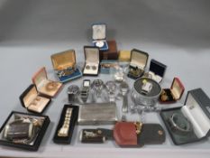A tray of assorted costume jewellery and watches etc.