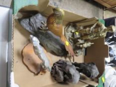 A tray containing a brass figure of a pheasant on a rock, a leaping jaguar mascot style figure etc