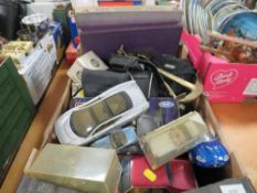 A tray of collectabels to include cameras and a selection of model cars