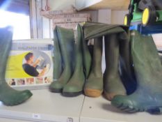 A quantity of otems to include a boxed papaer stripper, waders and Hunter wellingtons