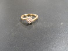 A hallmarked 18ct gold dress ring, approx weight 3g