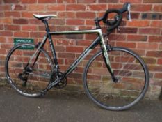 A Forme Longcliffe 4.0, 16 speed road bicycle with 22
