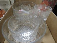A tray of assorted glassware to include cut glass bowls etc