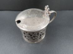 An antique silver mustard pot by George Unite hallmarked Birmingham 1899