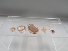 A selection of hallmarked 9 carat gold and yellow metal pieces approx. combined weight of hallmarked