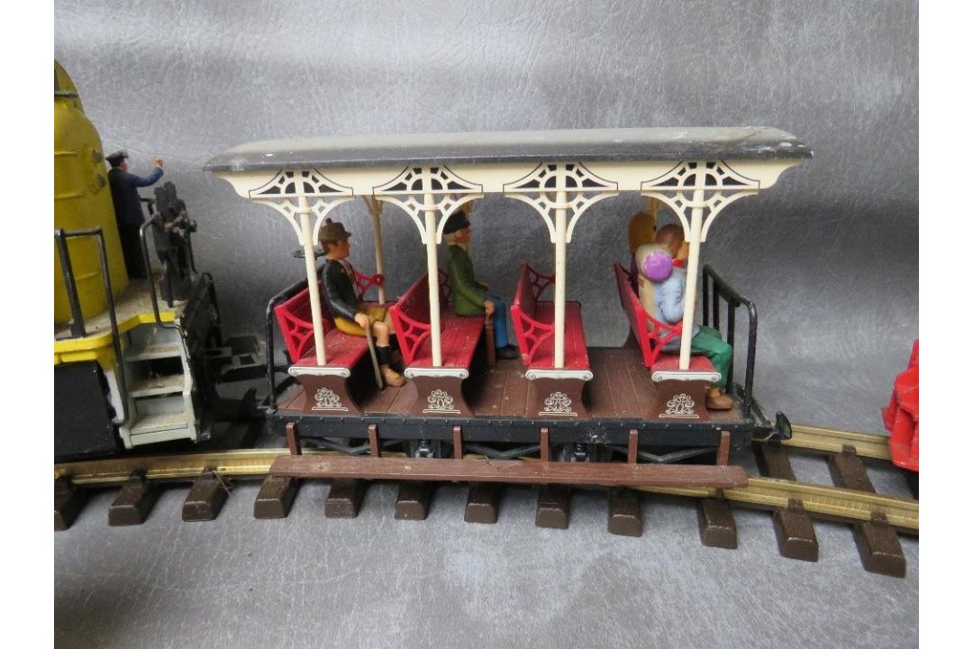 GARDEN GAUGE LOCOMOTIVE, together with a Lehmann LGB open carriage, a Lionel Mickey Mouse / Donald - Image 3 of 5