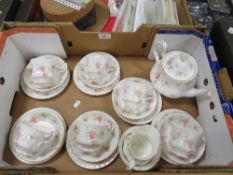 A Royal Albert 'Peach Rose' 21pc tea set
