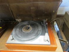 A Goldring Lenco GL75 stereo