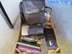 A small tray of assorted electricals