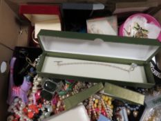 A tray of assorted costume jewellery to include a boxed Wedgwood necklace