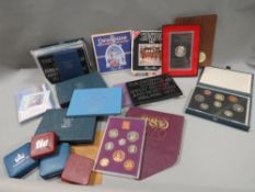 A box of vintage collectable coinage to include year sets