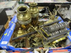 A tray of assorted brass ware together with a ceramic cart horse and cart etc