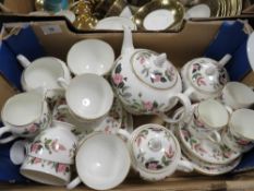 A tray of Wedgwood Hathaway rose tea/dinner ware