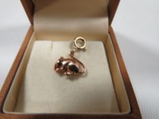 A boxed Clogau gold novelty 9 carat hallmarked pendant in the form of a mouse approx.. weight 2.1g