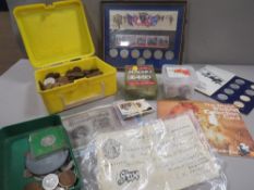A tray of vintage coins and collectables to include an Isle of Man Christmas 1981 50p piece