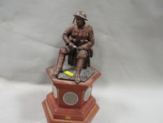 A Danbury Mint bronze effect World War I Centenary figure of a solider