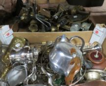 Two boxes of mixed brass / metalware