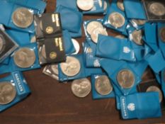 A tray of collectors coins