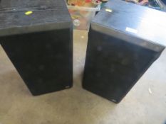 Two Bowers & Wilkins speakers - DM110s