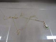 A vintage 9ct gold opal pendant necklace
