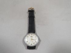 A gent vintage Avia wristwatch