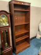 A modern open mahogany bookcase with adjustable shelves H 194 W 80 cm