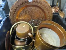 A tray of assorted copper and brass