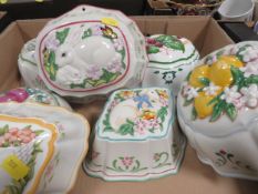 A tray of assorted Franklin Mint jelly moulds