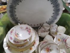 A tray of assorted ceramics to include Royal Crown Derby Posies tea/dinnerware