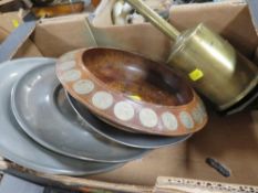 Two trays of collectables to include carved African items