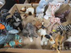 A tray of assorted ceramic animal figures