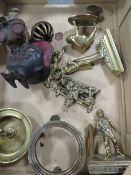 A tray of collectable metal ware to include a vintage Save and Smile money box