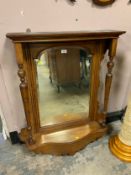 An Edwardian oak overmantel hanging mirror H 96 cm W 80 cm