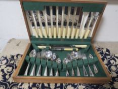 A vintage canteen of cutlery